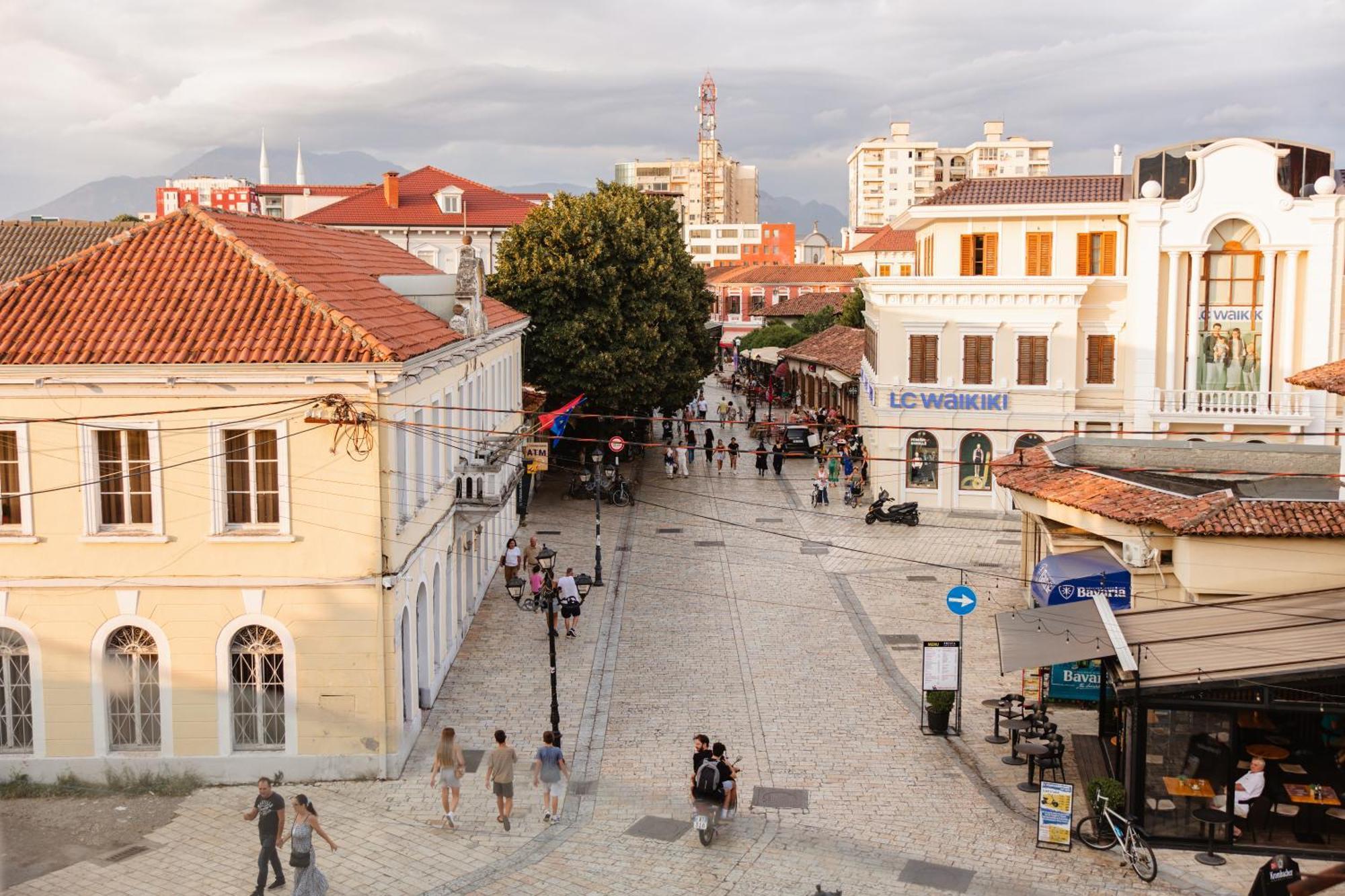Downtown Hotel Shkodër Exterior foto