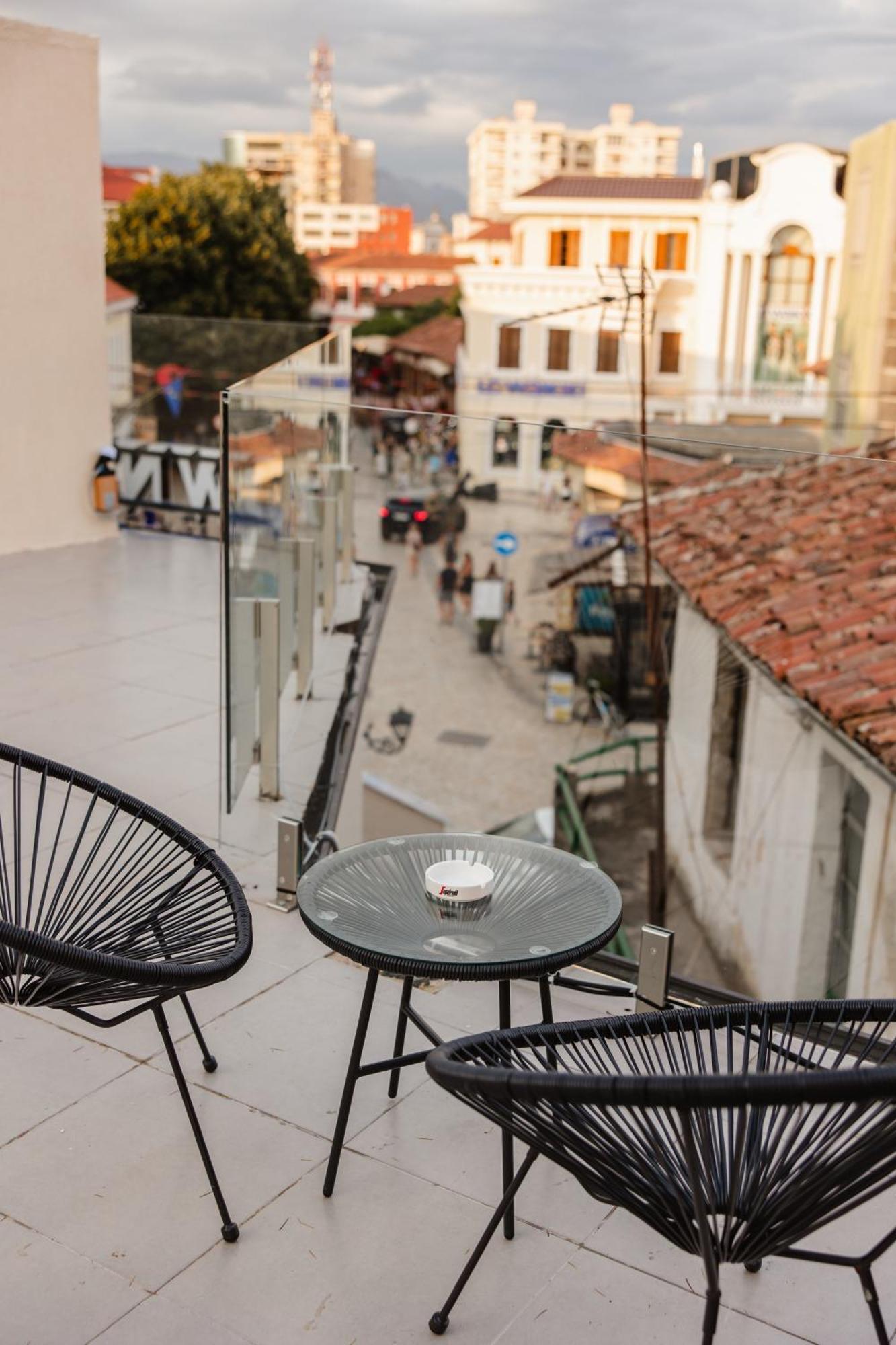 Downtown Hotel Shkodër Exterior foto